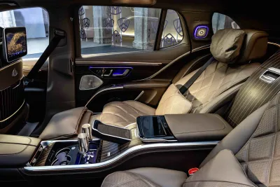 EQS SUV